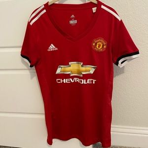 Manchester United Women's Jersey Medium